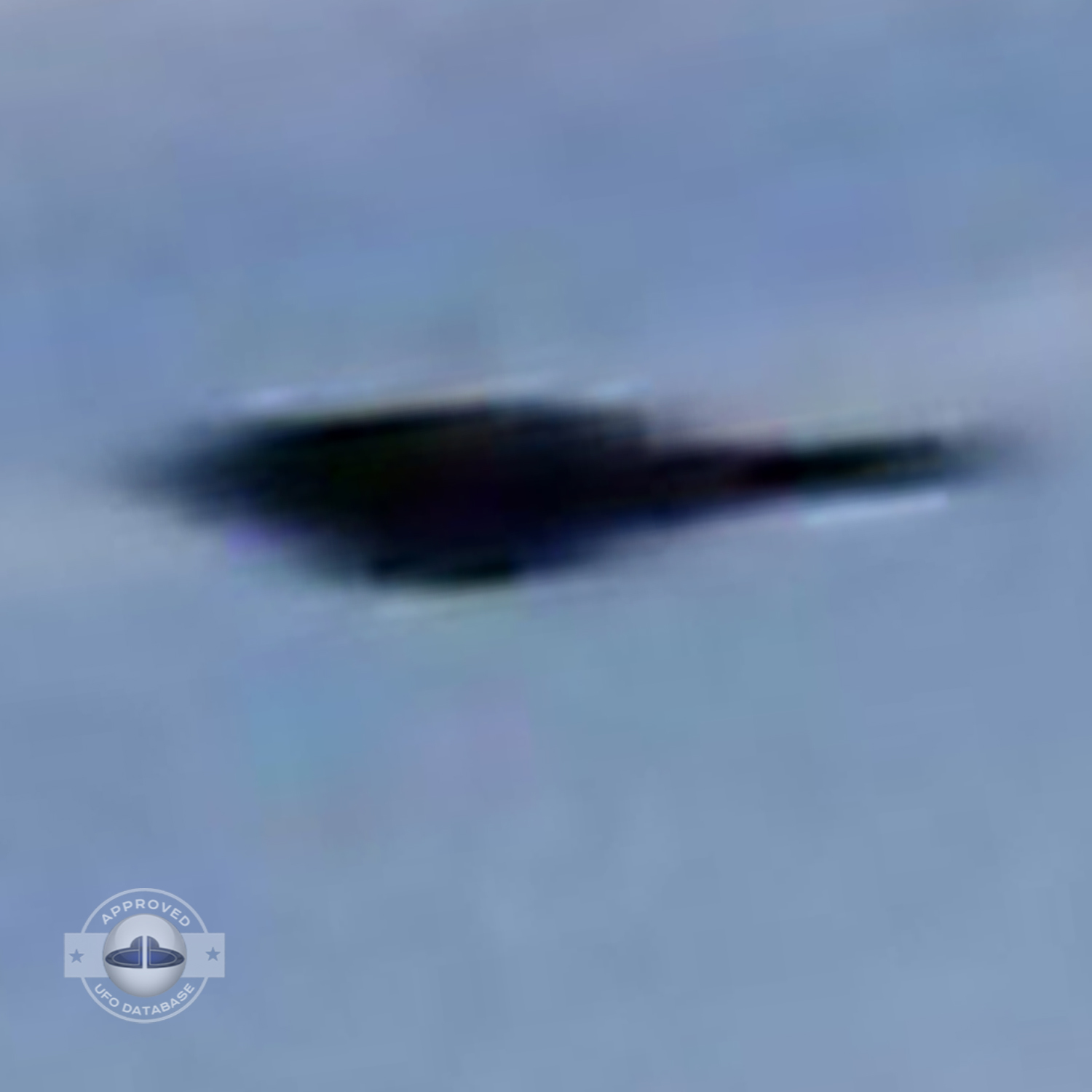 UFO pictures in Peru - UFO over Canaveral 2002 - UFOdB.com UFO Picture #9-5