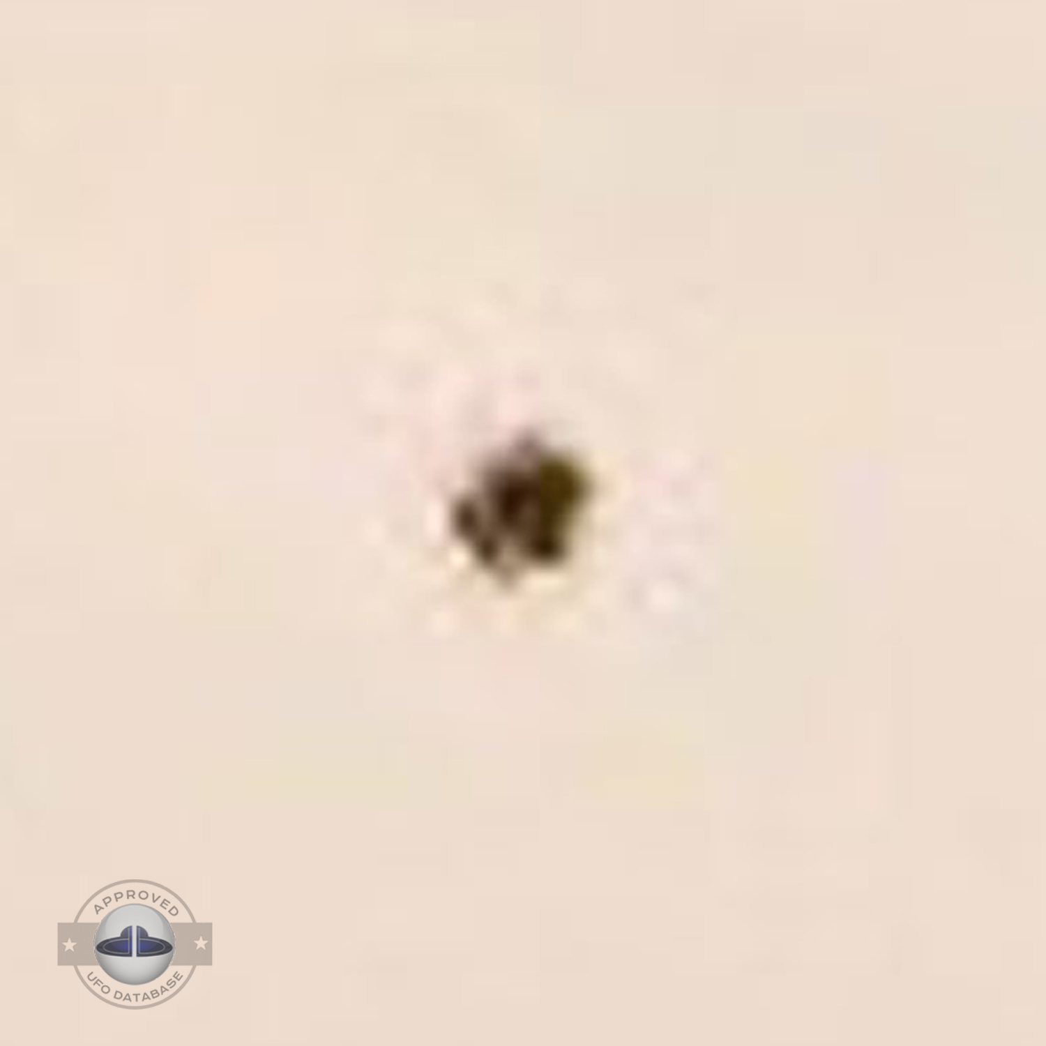 UFO Picture - UFO Sighting over Great Lake Michigan - October 1979 UFO Picture #91-4