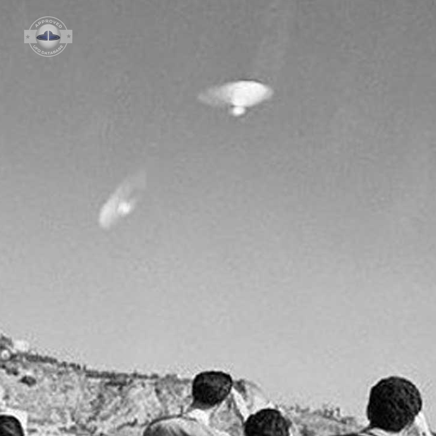 1954 One of the first UFO pictures ever taken in human history Italy UFO Picture #99-3