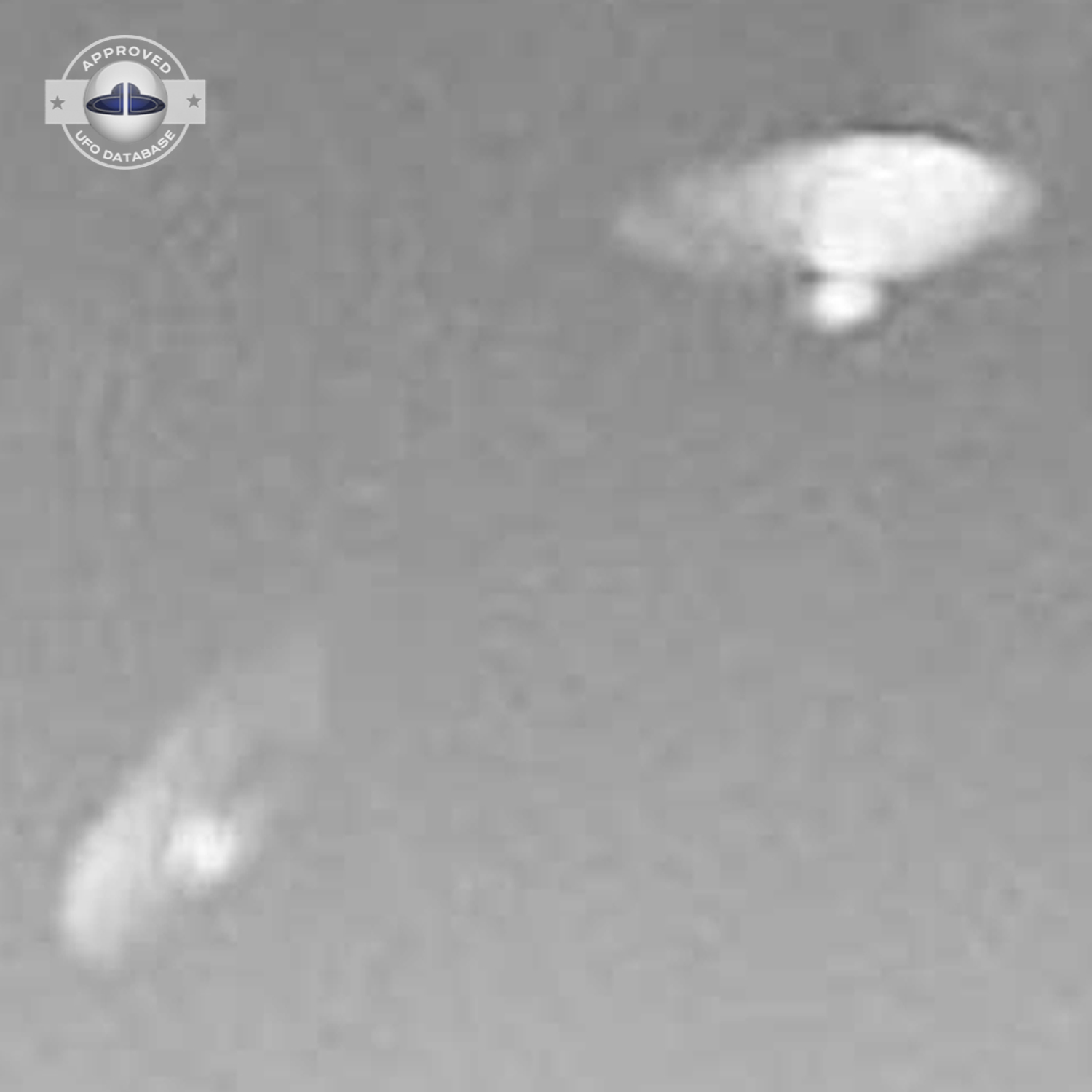 1954 One of the first UFO pictures ever taken in human history Italy UFO Picture #99-5