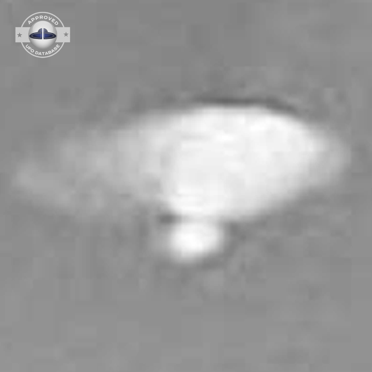 1954 One of the first UFO pictures ever taken in human history Italy UFO Picture #99-8