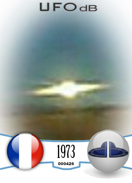 1973 UFO picture coming from South Pacific New Caledonia island UFO CARD Number 426