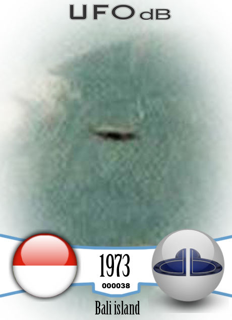 UFO Picture - UFO in Bali island, Indonesia - UFO Picture 1973 UFO CARD Number 38