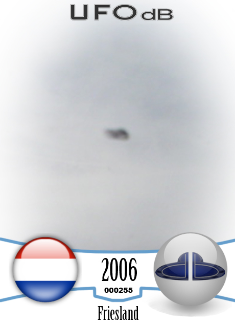 KLM Airplane passenger see UFO near wing | Amsterdam, Netherlands 2006 UFO CARD Number 255