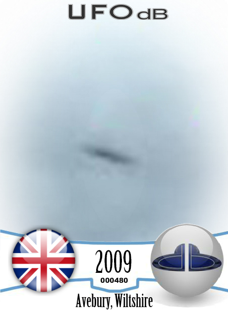 Saucer UFO caught on picture near Silbury Hill in Wiltshire county UK UFO CARD Number 480