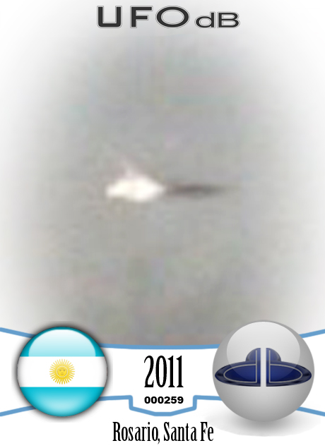 Rosario City Web Site display a UFO in stormy clouds | Argentina 2011 UFO CARD Number 259