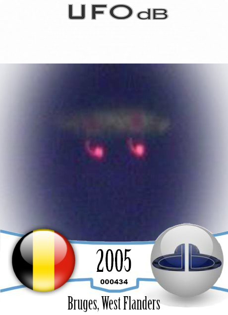 Strange Saucer UFO over Bruges Belgium caugh on picture in 2005 UFO CARD Number 434