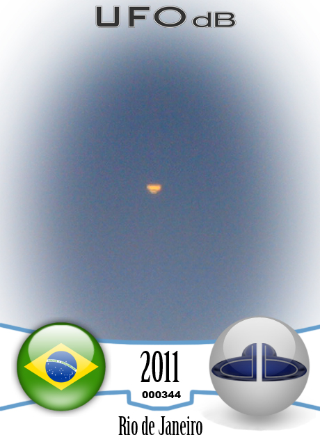 Sundown picture capture UFO near Ipanema beach | Brazil April 21 2011 UFO CARD Number 344