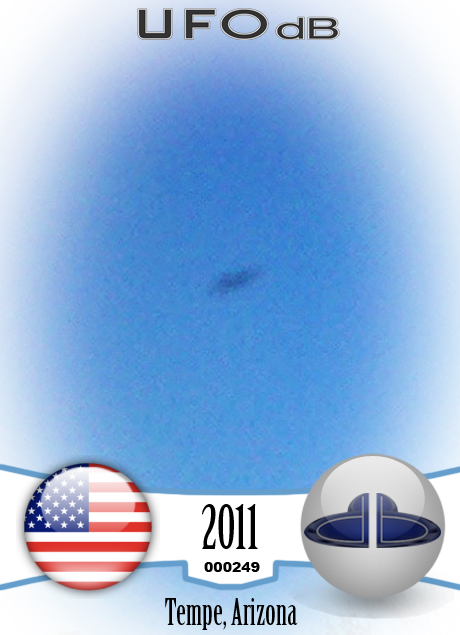 Picture shot from car captures two UFOs in Tempe, Arizona | April 2011 UFO CARD Number 249