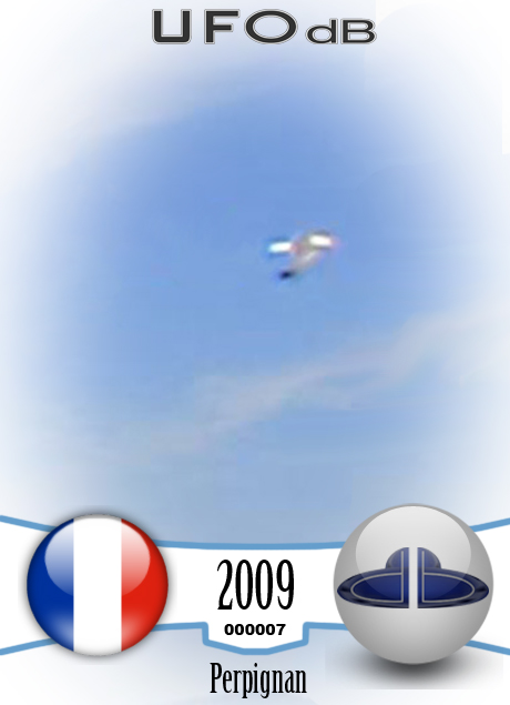 UFO Pictures 2009 - UFOdB.com - Perpignan France UFO CARD Number 7